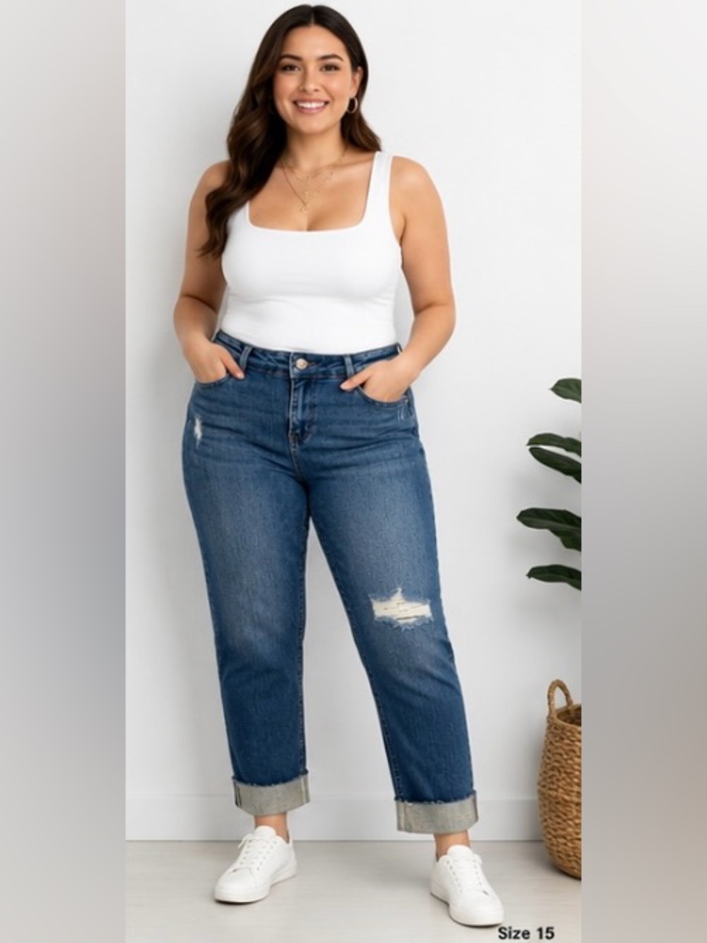 NWT Judy Blue Dad Jeans 15/32 Mid Rise Distressed Cuffed Crop Jeans